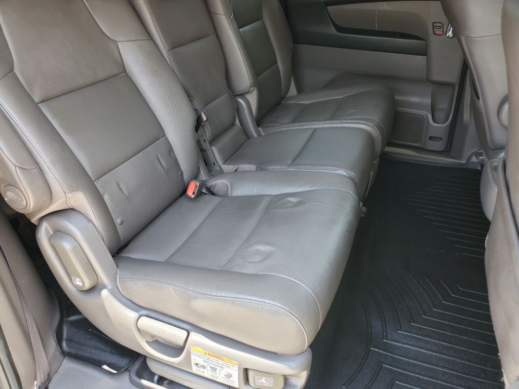 2016 Honda Odyssey - $9,750