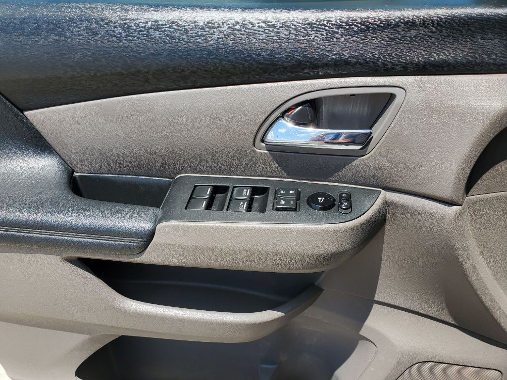 2016 Honda Odyssey - $9,750