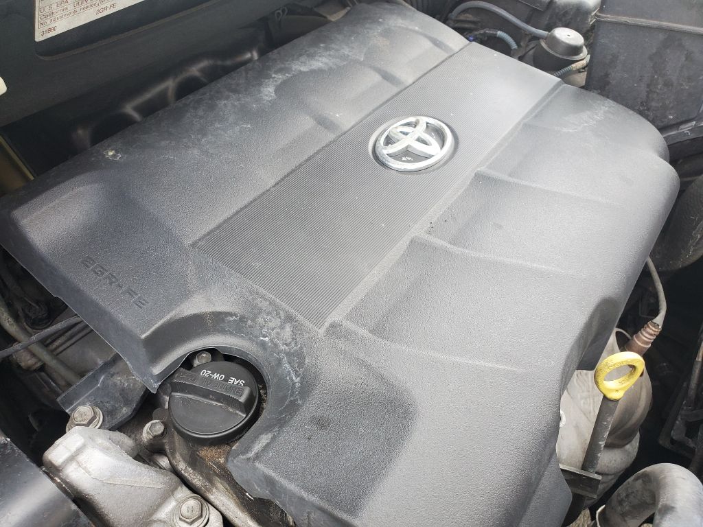 2014 Toyota Sienna - $9,750
