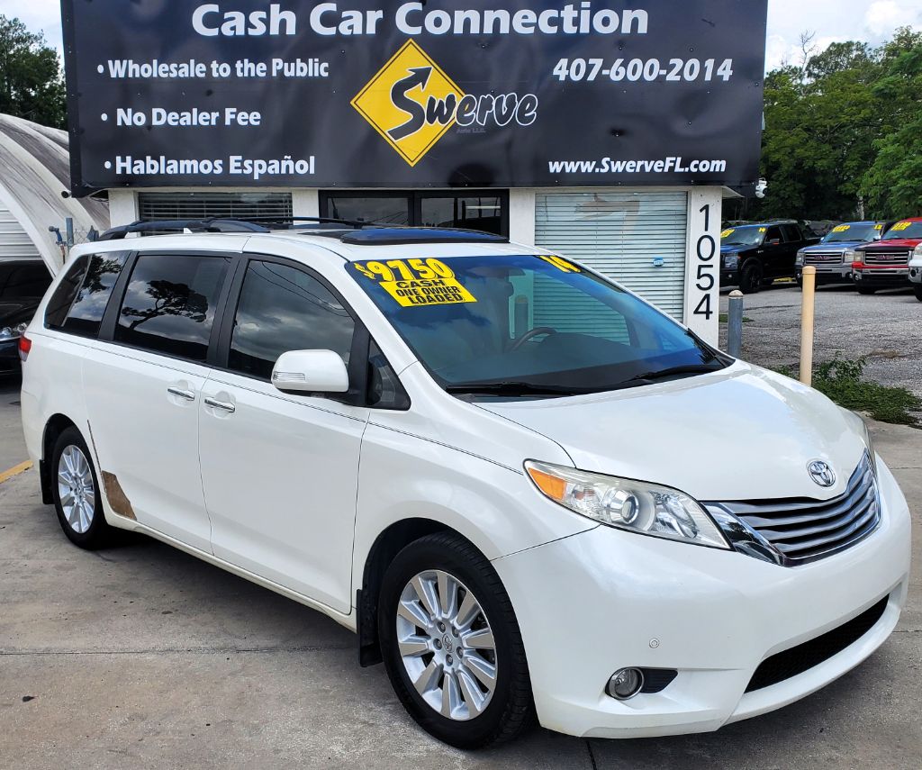 2014 Toyota Sienna - $9,750