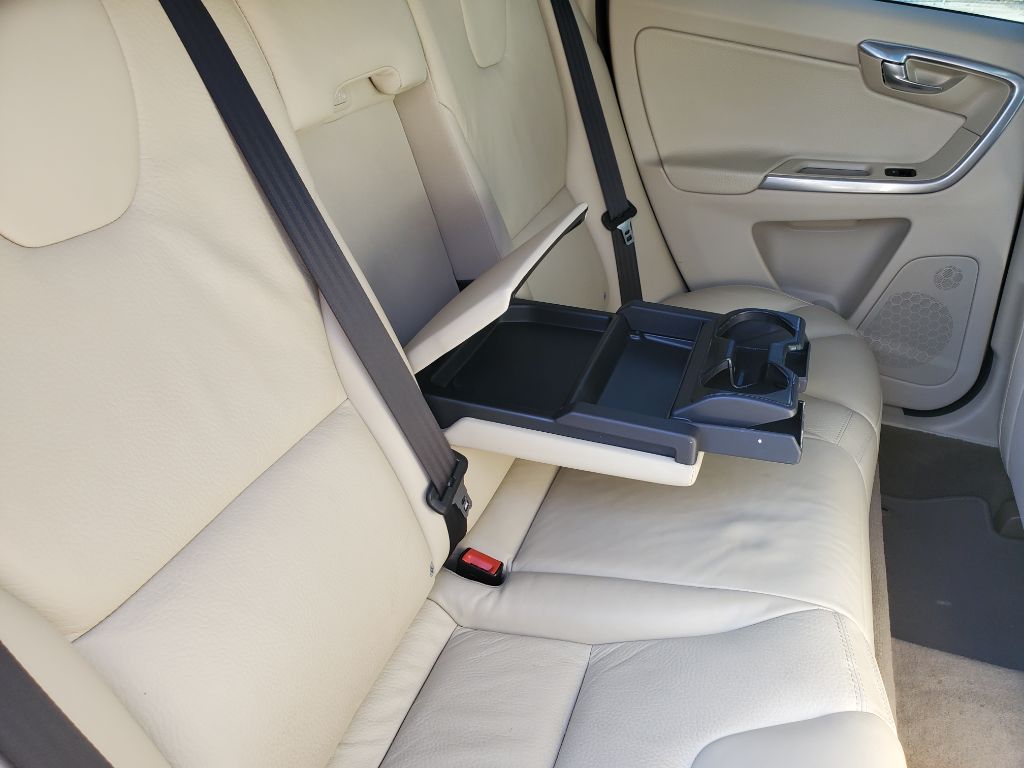 2013 Volvo XC60 - $8,750