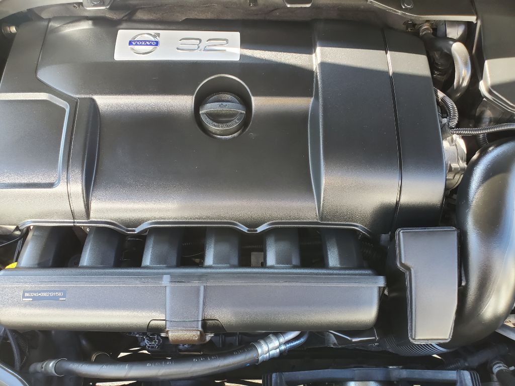 2013 Volvo XC60 - $8,750