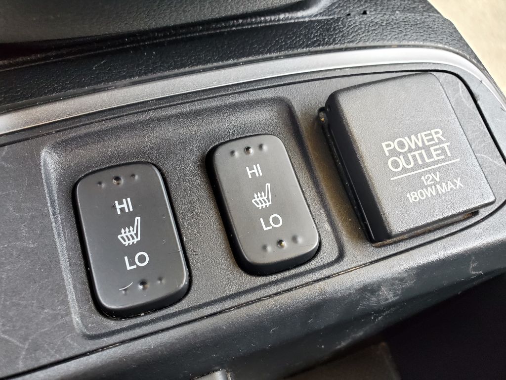 2016 Honda CR-V - $10,750