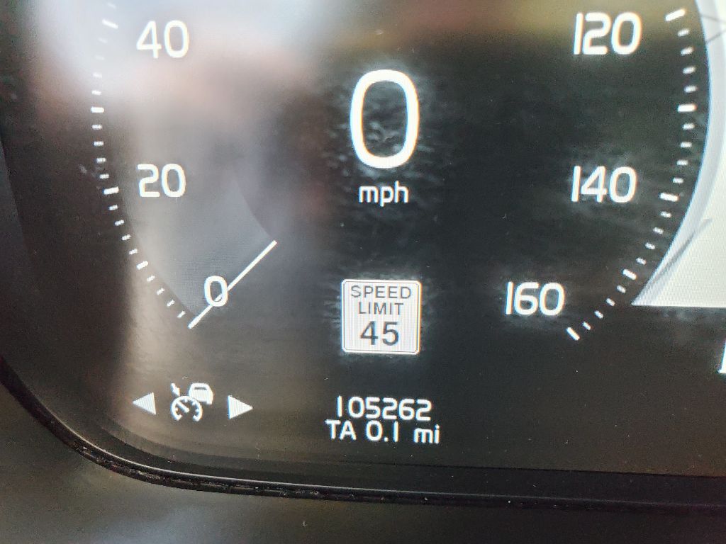 2016 Volvo XC90 - $12,750