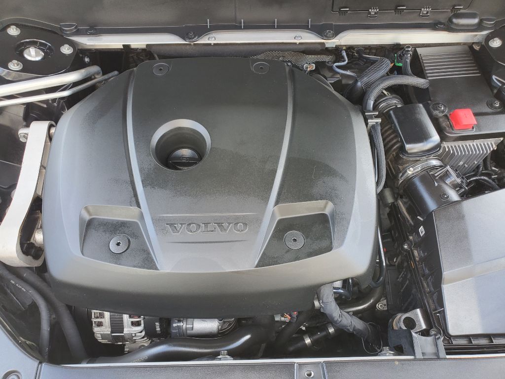 2016 Volvo XC90 - $12,750