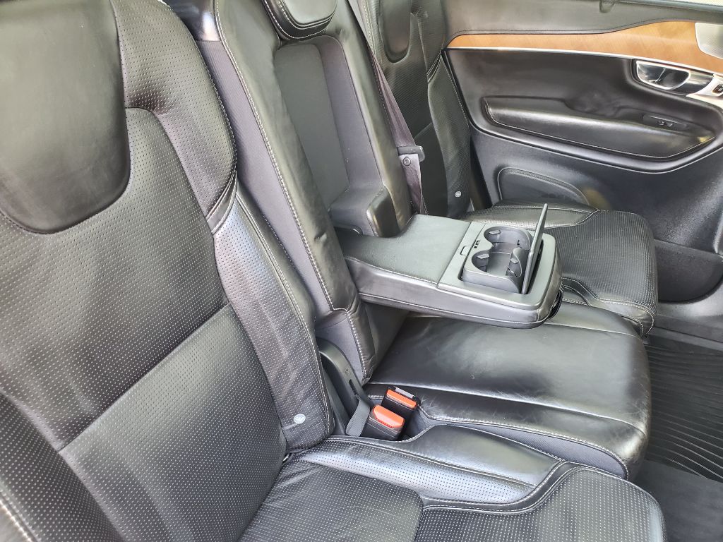 2016 Volvo XC90 - $12,750