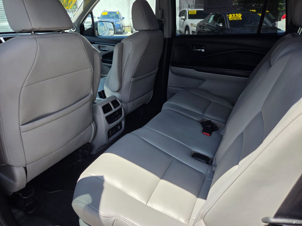2018 Honda Pilot - $13,750
