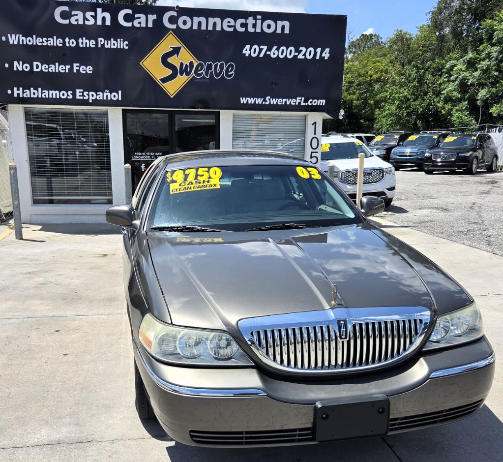 2003 Lincoln Town Car - $4,750