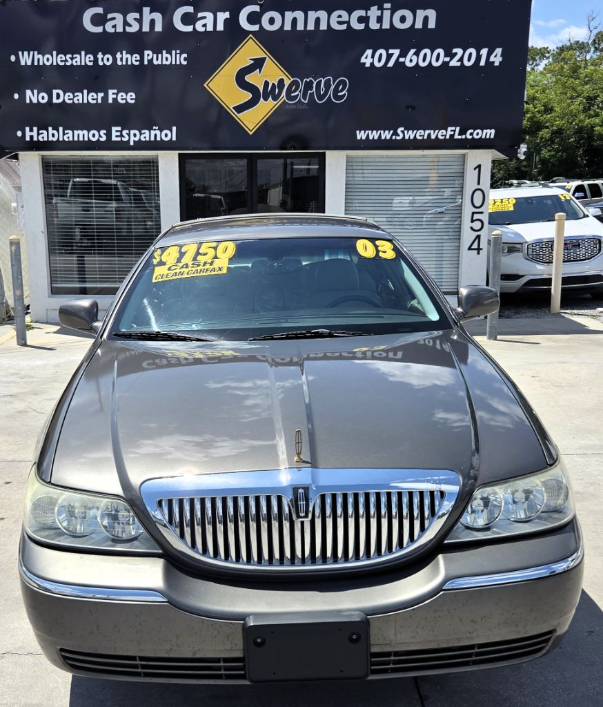 2003 Lincoln Town Car - $4,750