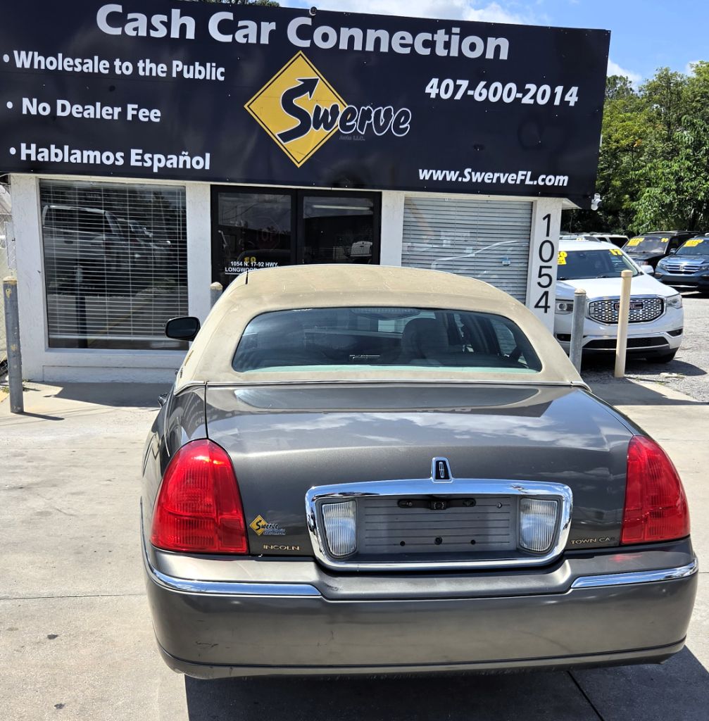 2003 Lincoln Town Car - $4,750
