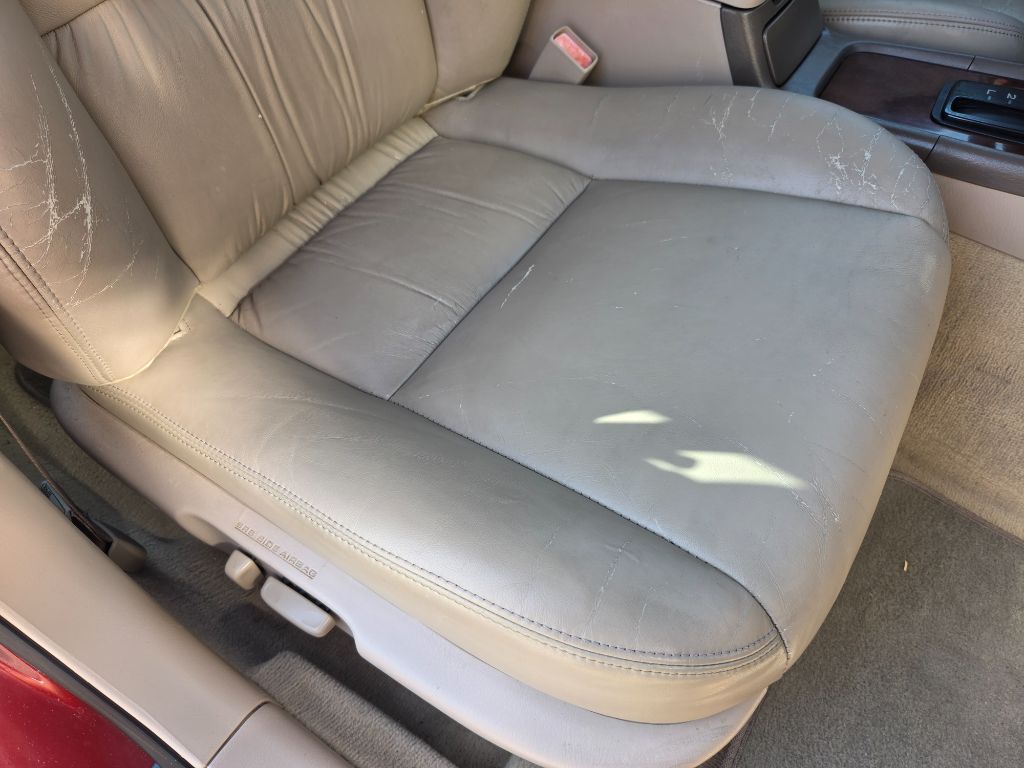 2001 Lexus ES - $3,750