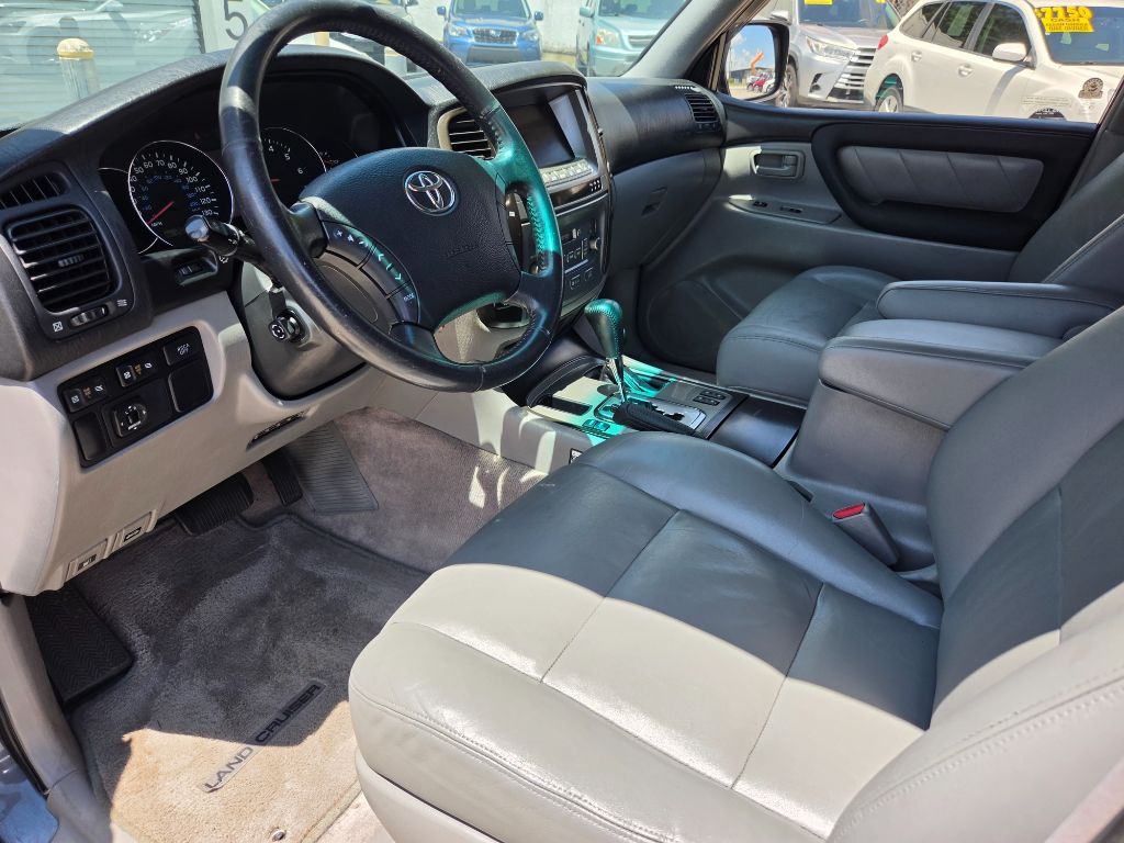 2003 Toyota Land Cruiser - $14,750