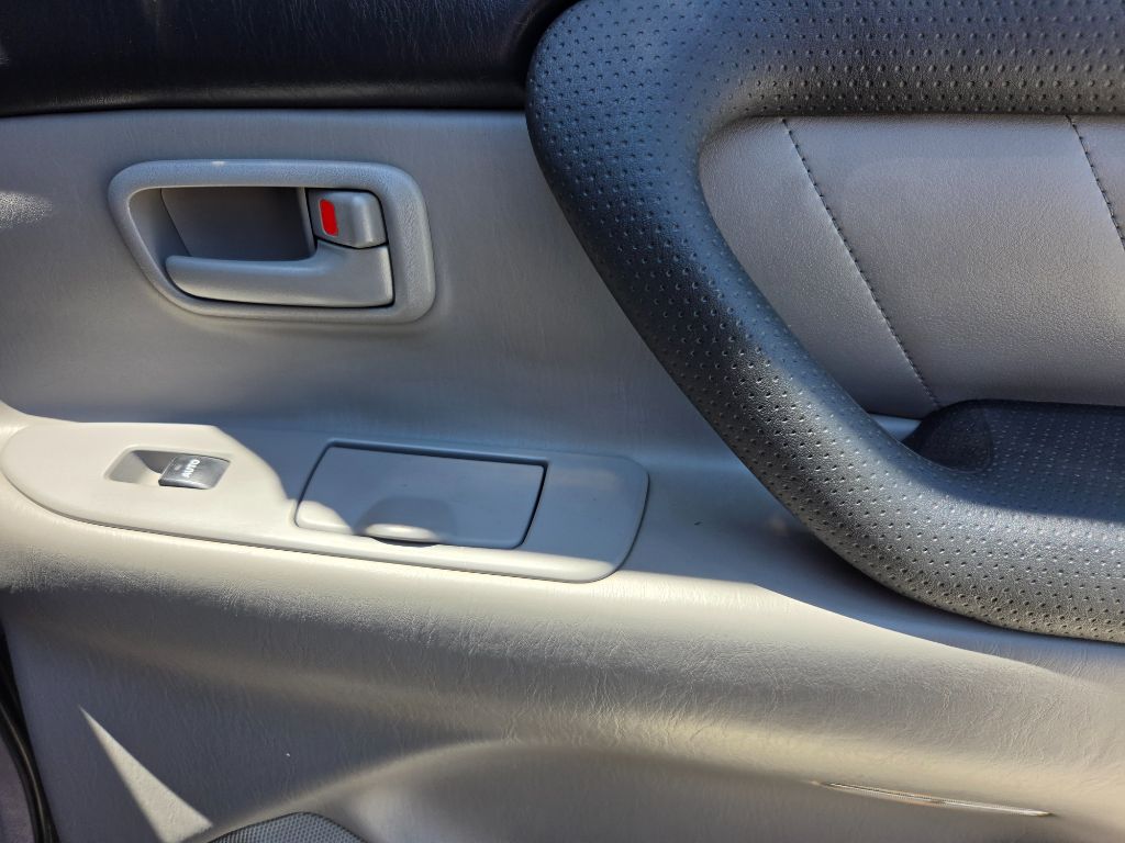 2003 Toyota Land Cruiser - $14,750