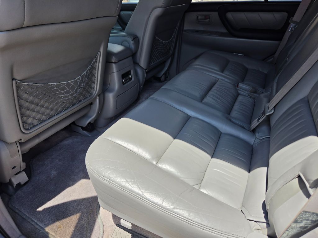 2003 Toyota Land Cruiser - $14,750