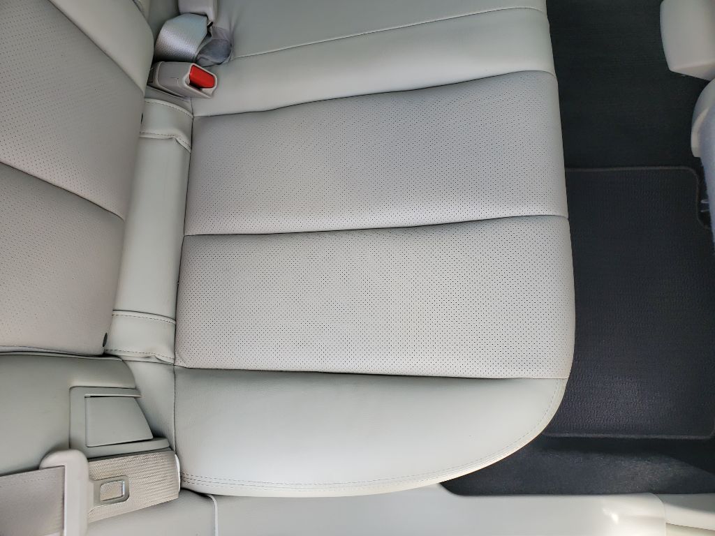2012 Subaru Outback - $7,750