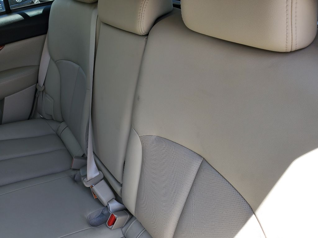 2012 Subaru Outback - $7,750