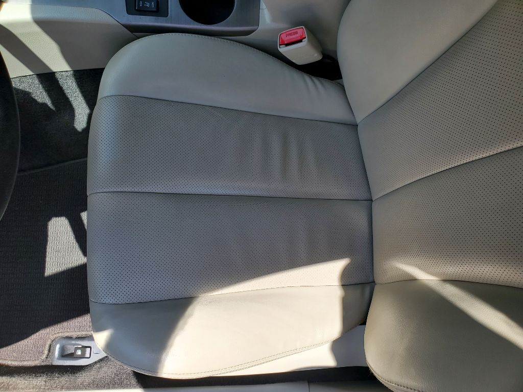 2012 Subaru Outback - $7,750