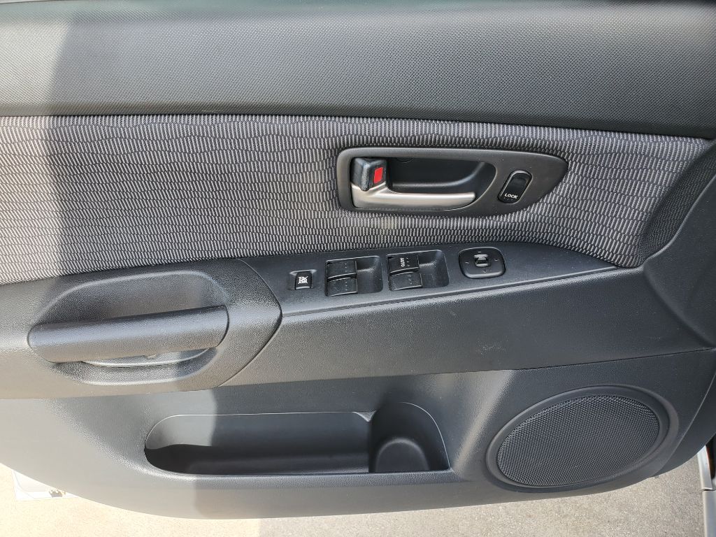 2007 MAZDA MAZDA3 - $4,750