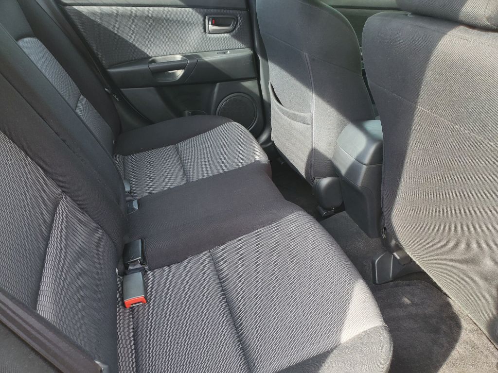 2007 MAZDA MAZDA3 - $4,750