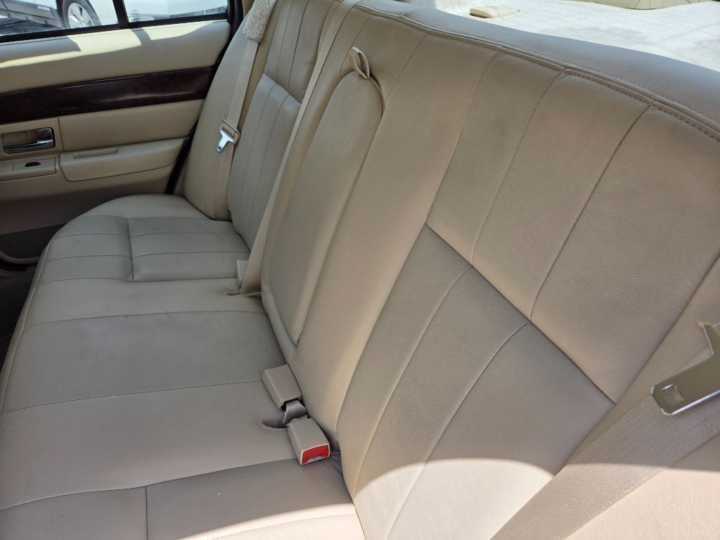 2008 Mercury Grand Marquis - $7,750
