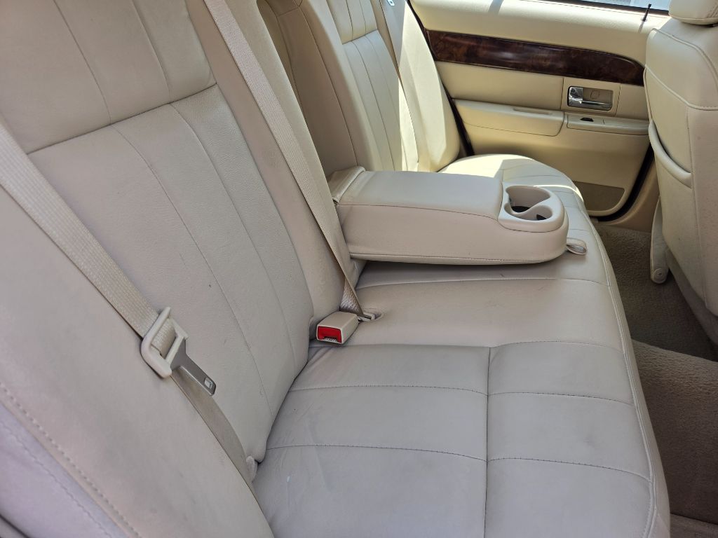 2008 Mercury Grand Marquis - $7,750