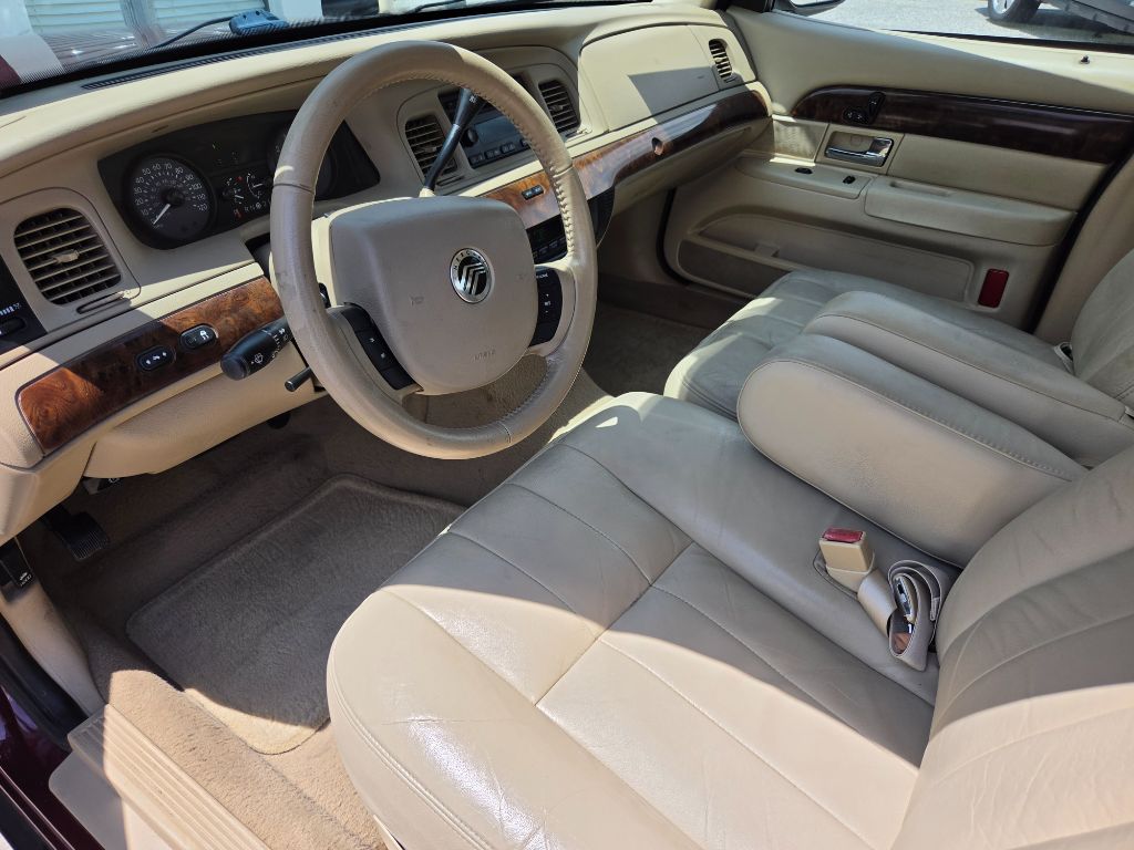 2008 Mercury Grand Marquis - $7,750