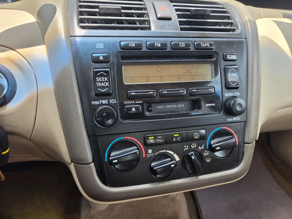 2001 Toyota Avalon - $3,750