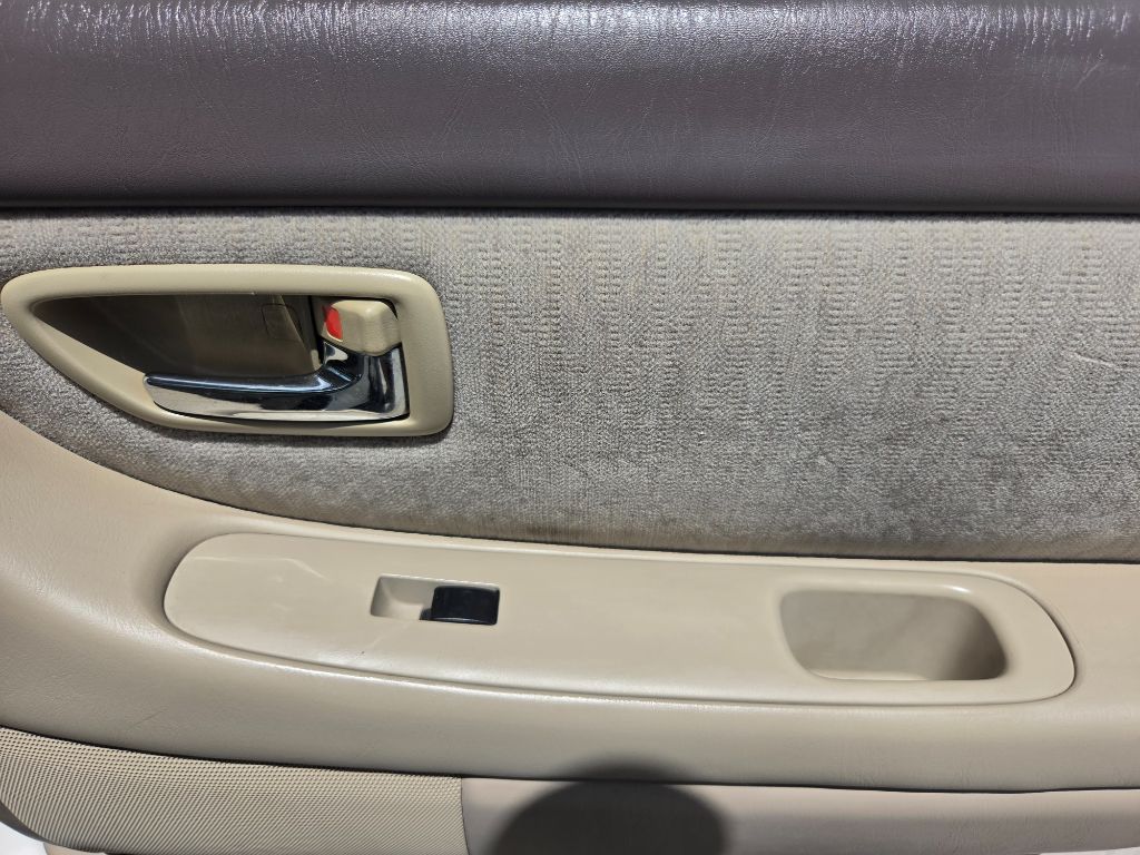 2001 Toyota Avalon - $3,750