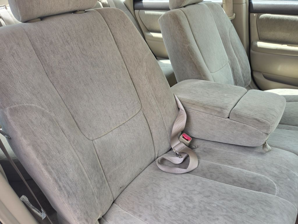 2001 Toyota Avalon - $3,750