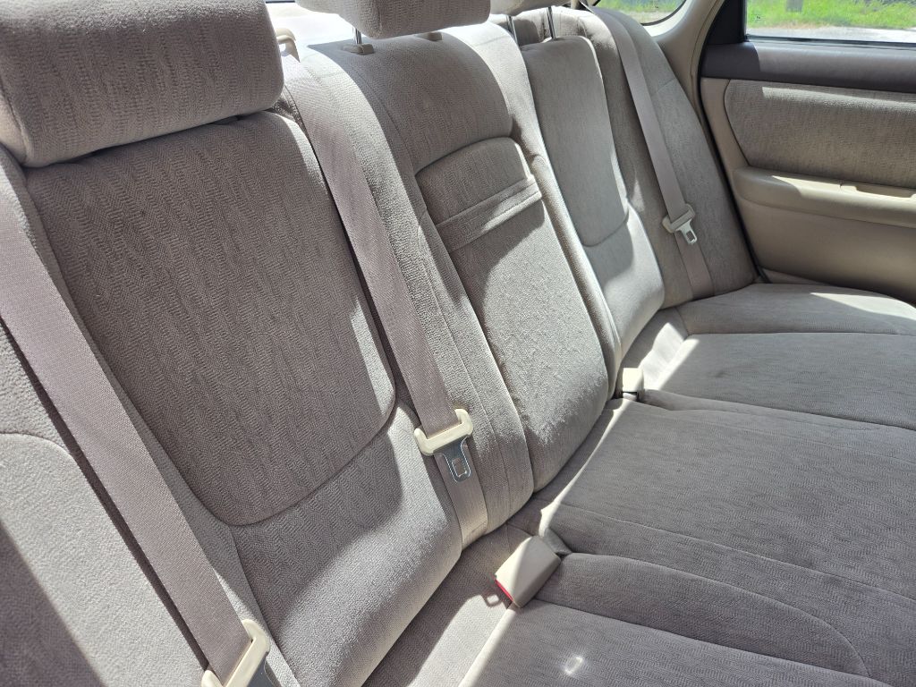 2001 Toyota Avalon - $3,750