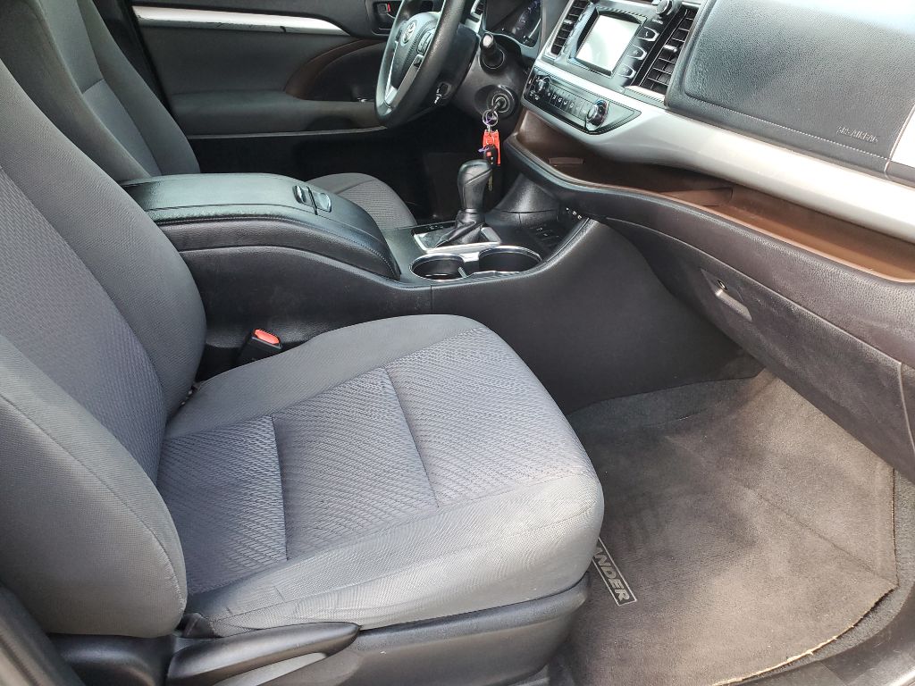 2019 Toyota Highlander - $14,750