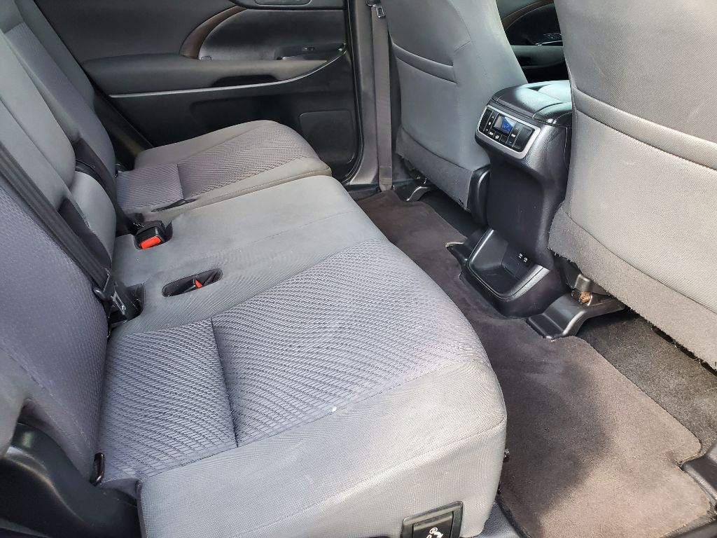 2019 Toyota Highlander - $14,750