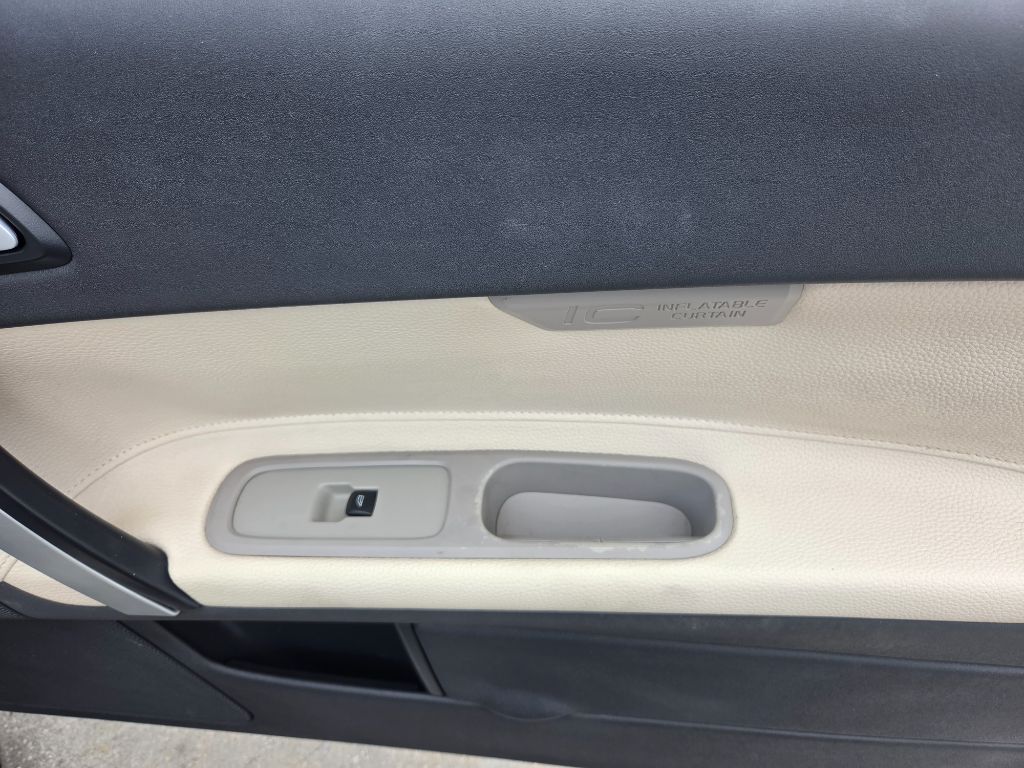 2013 Volvo C70 - $8,750
