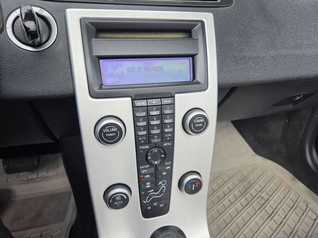 2013 Volvo C70 - $8,750