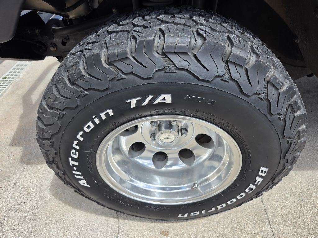 2006 Jeep Wrangler - $11,750