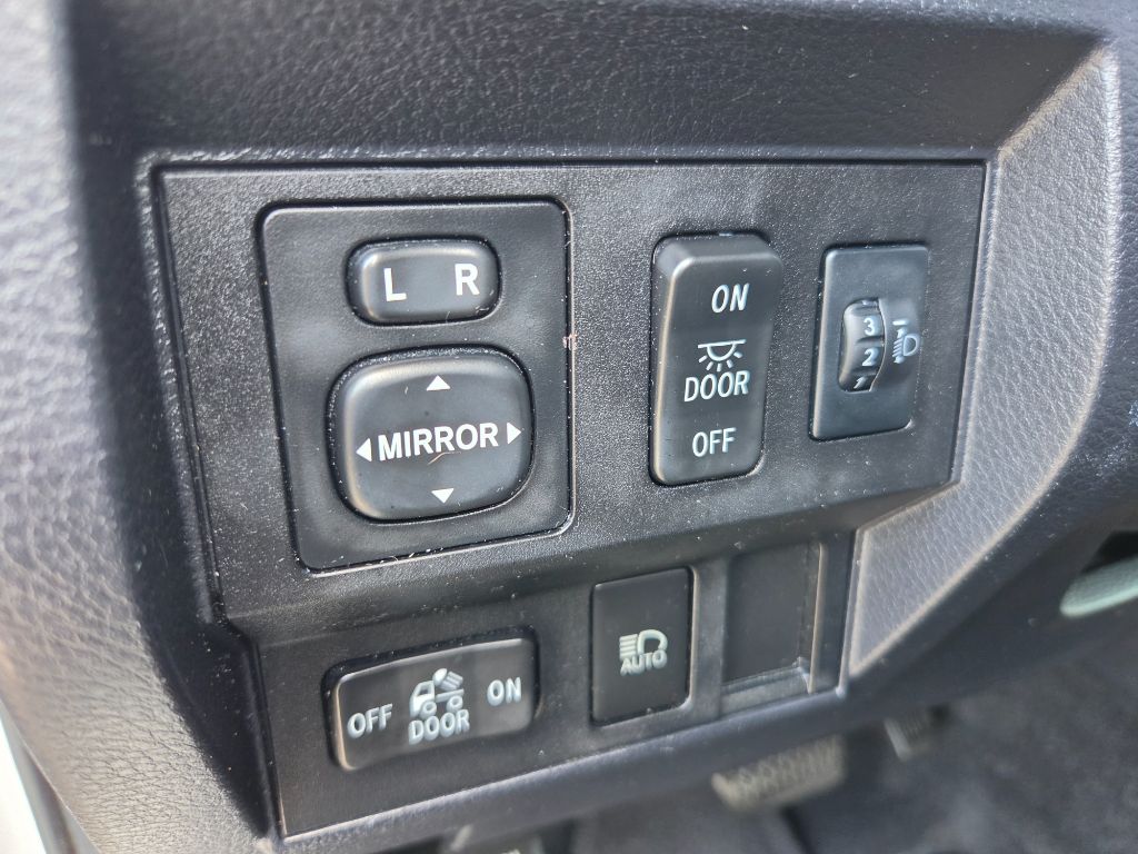2018 Toyota Tundra - $17,750