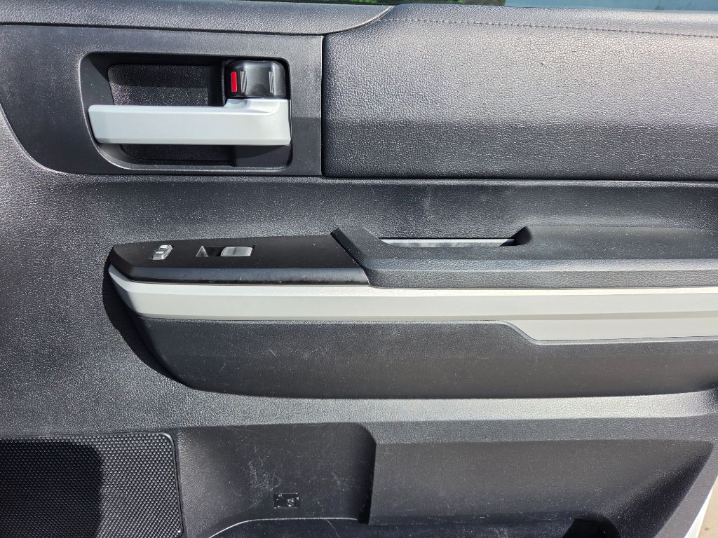 2018 Toyota Tundra - $17,750