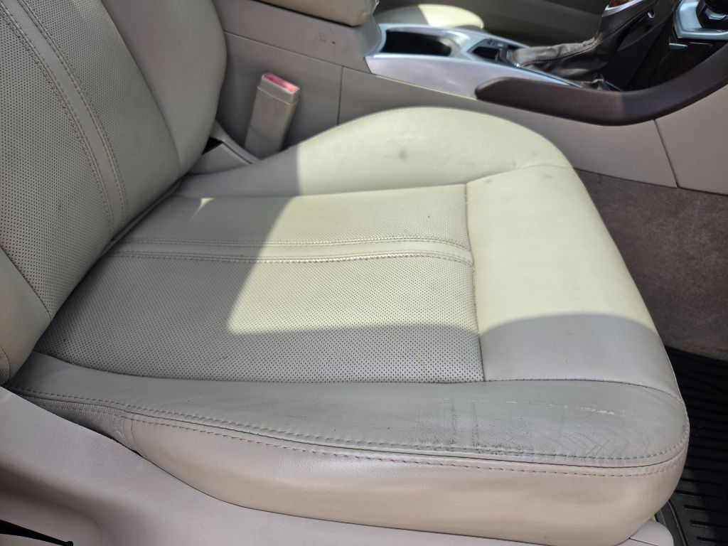 2016 Cadillac SRX - $9,250