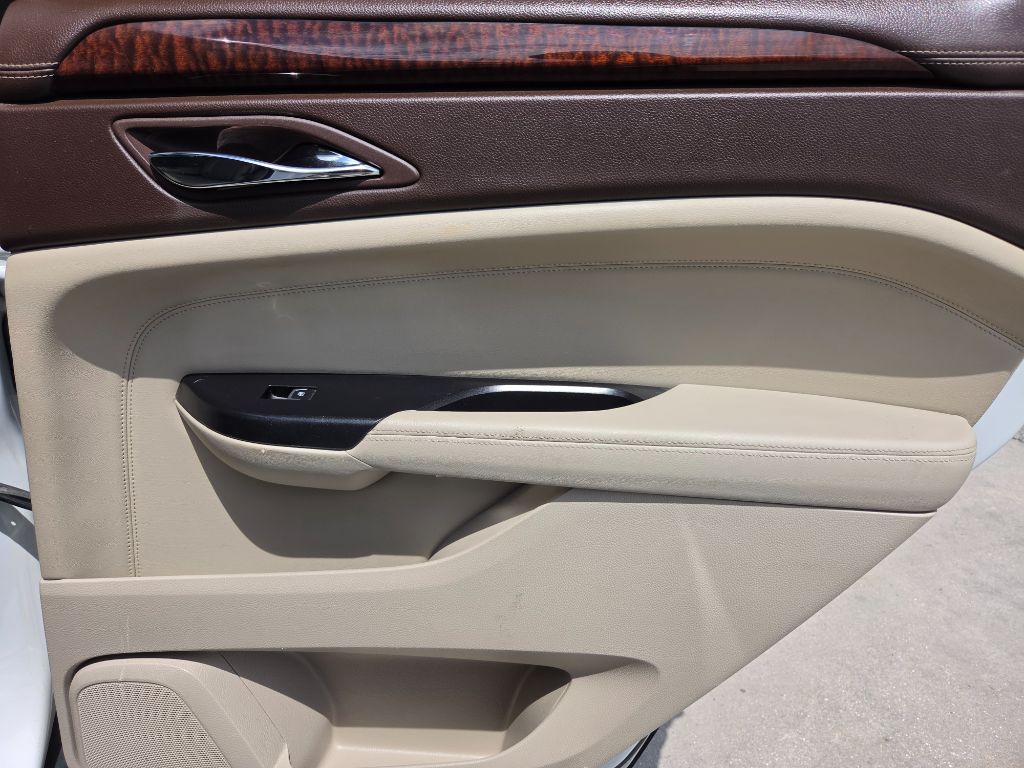 2016 Cadillac SRX - $9,250