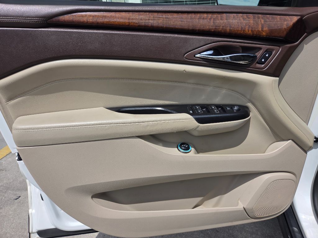 2016 Cadillac SRX - $9,250