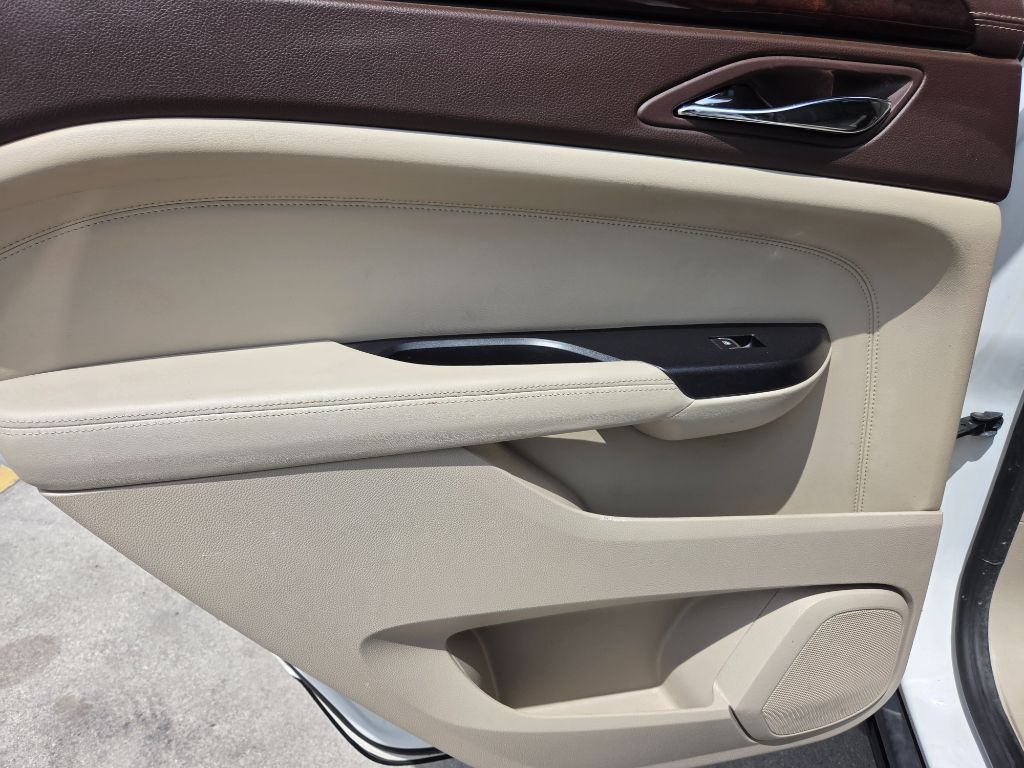 2016 Cadillac SRX - $9,250