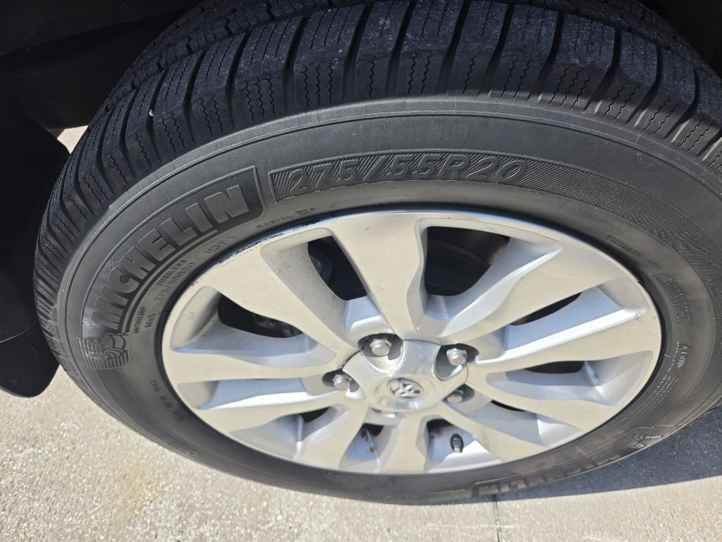 2016 Toyota Sequoia - $17,750