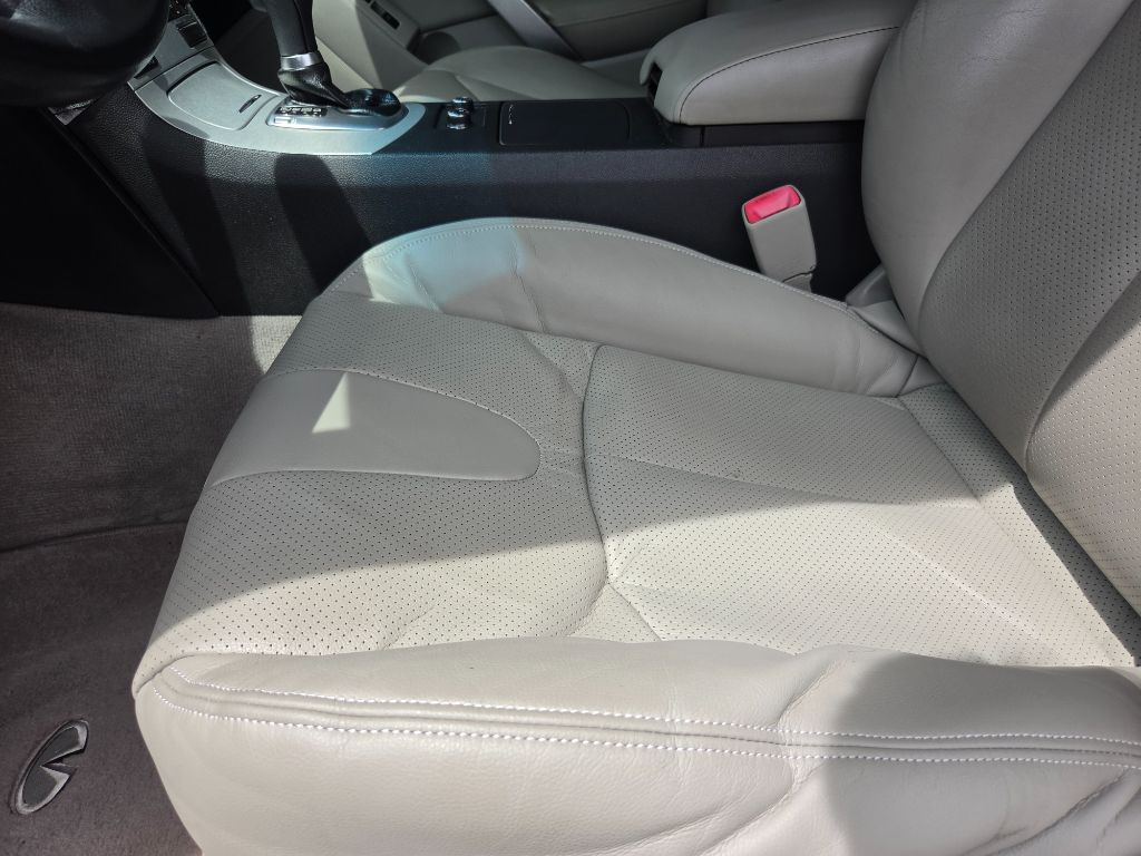 2009 INFINITI G - $8,750