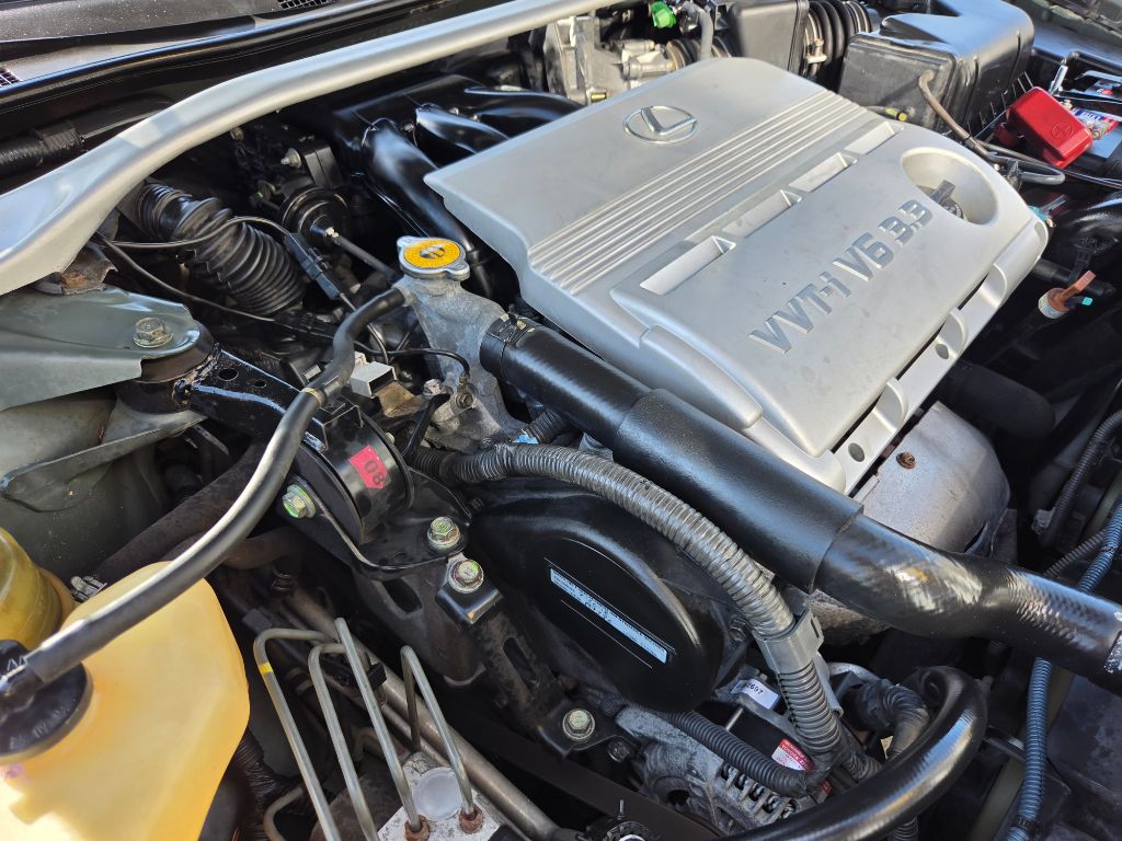 2005 Lexus ES - $5,250