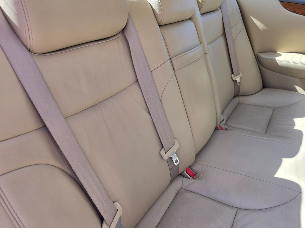 2005 Lexus ES - $5,250