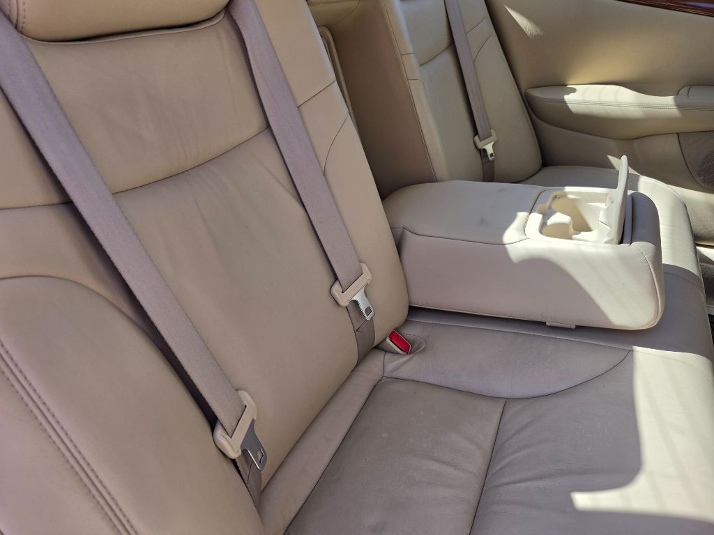2005 Lexus ES - $5,250