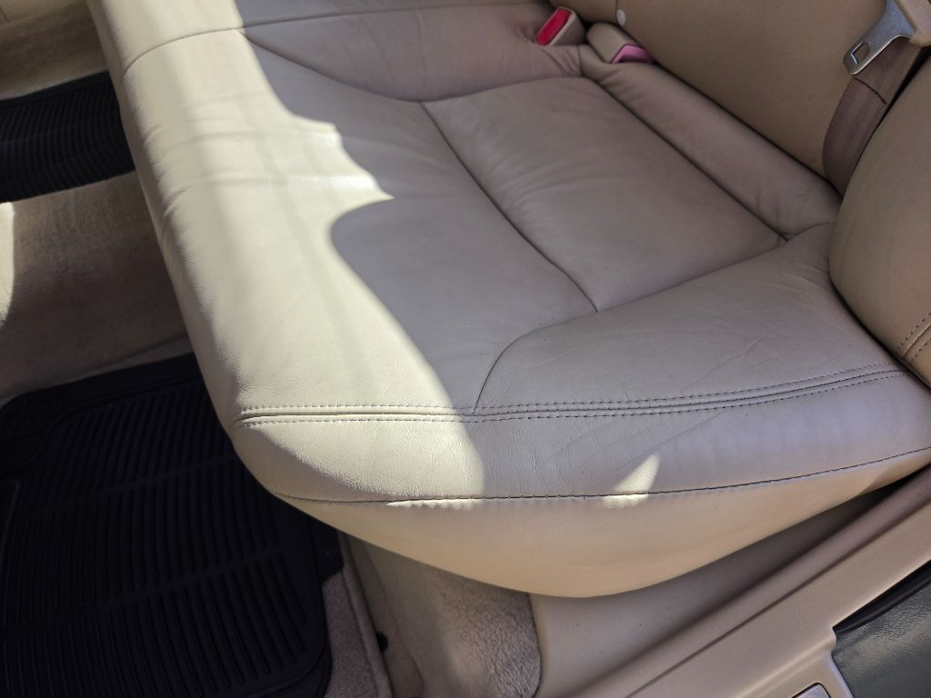 2005 Lexus ES - $5,250