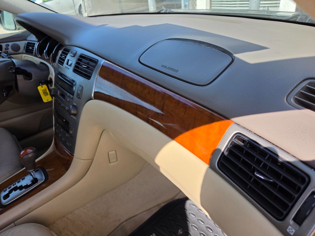 2005 Lexus ES - $5,250