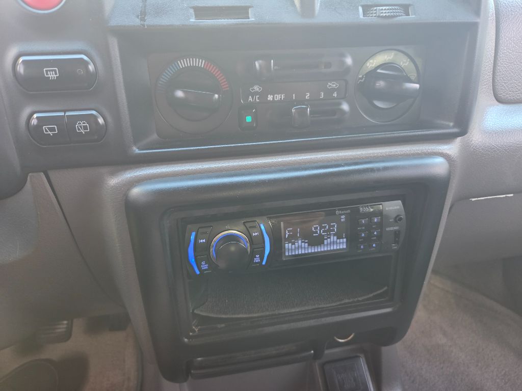 2003 Isuzu Rodeo - $3,750