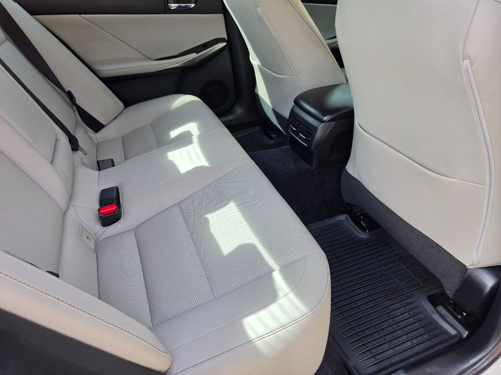 2014 Lexus IS - $9,750